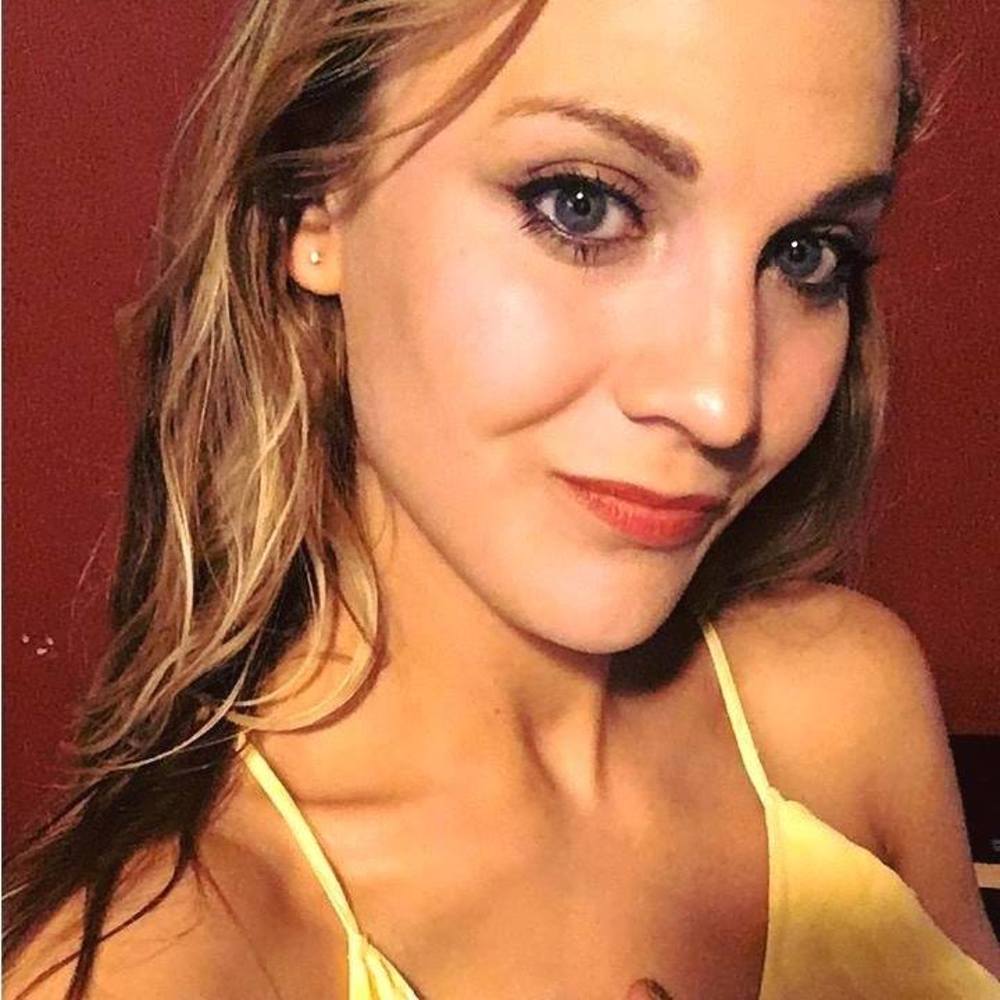 Meet your Posher, Carina